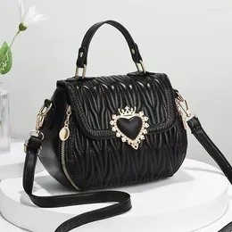 Shoulder Bags 2024 High-end Handbag Pleated Bucket Bag Versatile Embroidered Thread Niche Single Fashionable Women's Crossbod