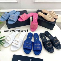 7 Color Channel Slippers Sandals 2024 Новые лобовые бассейн повседневная обувь Flat Man Mule Sexy Sliders Girl Summer Beach Designer Slide Channelshoes