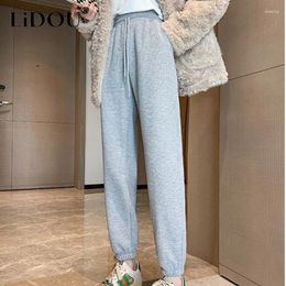 Women's Pants 2024 Autumn Winter Solid Color Fashion Elastic Waist Sweatpants Women High Street Pockets Plus Velvet Warm All-match Trouser