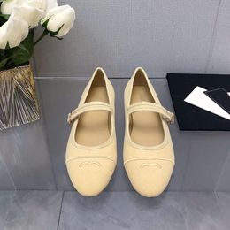 Guangzhou 2024 New Small Fragrant Style Round Head Shallow Mouth One Line Buckle Flat Bottom Ballet Mary Jane Single Shoes