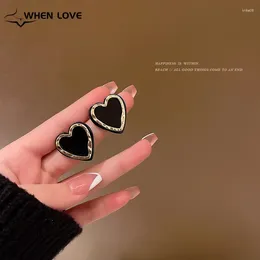 Stud Earrings WHENLOVE Korean Fashion Black Color Acrylic Heart Women Earings Woman Ear Piercing Jewelry Gift Fine Accessories