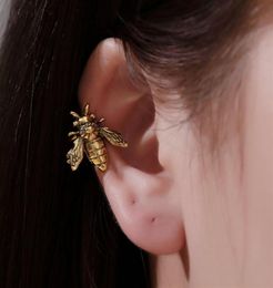 Ushaped Little Bee Ear Cuffs Women Single Insect Alloy Ear Bone Clip European Retro Old Metal Animal No Piercing Clips Earrings F1694205