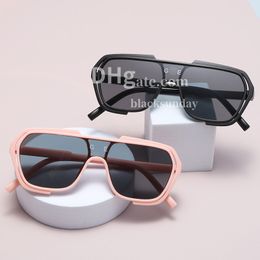 Men Trendy Square Frame Sunglasses Designer Fashion Mens Driving Sun Glasses Outdoor Leisure UV Protection Eyeglasses