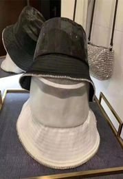 Top fashion men and women bucket hat baseball caps golf hats Snapback bean skull stingy brim gift diamond mesh breathable cap8965213