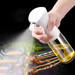 new 2024 Kitchen Oil Spray Sprayer Bottle Cooking Kitchen Olive Oil Sprayer for Camping BBQ Baking Vinegar Soy Sauce 200ml 300mlVinegar soy
