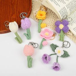 Decorative Flowers Artificial Colored Knitting Key Chains Decor Hand Crochet Woven Simulation Floral Pendants Rings Holders Accessories