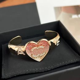 Luxury Gold-Plated Bracelet Brand Designer New Pink Peach Heart Design High-Quality Bracelet With High-Quality Diamond Inlay Fashionable Bracelet Box