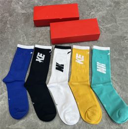 Multicolor Fashion Designer Mens Socks L Women Men High Quality Cotton All-match Classic Ankle Breathable Ni Mixing Football Basketball Socks Wholesale V12