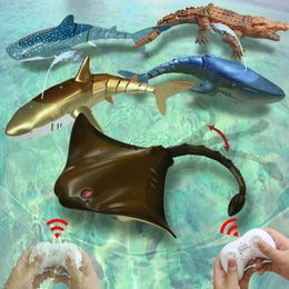 Water Swimming Pools Tub Robots Remote Control Sharks Baby Bath Toys for Boys Children Kids Electric Rc Animals Bionic Fish Ship 240417