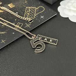 Luxury Gold-Plated Necklace Brand Designer New Digital Letter Hang Tag Necklace Designed For Fashionable Charming Girls With High-Quality Necklace Box