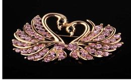 Cute Crystal Swan Brooch Pins Gold Color Lovers Animal Rhinestones Brooches for Women Wedding Scarf Jewelry Vintage Lapel Pins7338244