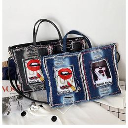 Shoulder Bags Women's Denim 2024 Female Lip Print Travel Bag Jean Blue Retro Women Messenger Crossbody Handbag Lipstick