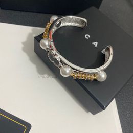 Boutique Gold-plated Brand Designer Jewellery Inlaid Designed for Fashionable Charming Girls High-quality Bangle Matching Box