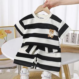 Shortsleeved Outfits Babies Girls Striped Tshirt Shorts Toddler Boy Fashion Summer Costume Style Casual Sports 2 PieceSet 240410