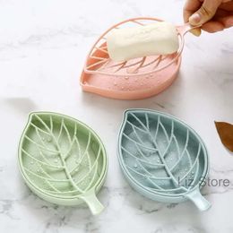 Leaf Plastic Dish Tree Shape Hollow Out Drainable Soaps Dishes Tray Eco-friendly Bathroom Bath Shower Non Slip Soap Holder TH1037 es