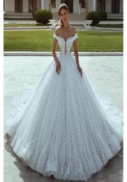 Gorgeous V Cut Back Lace Wedding Dresses Off Shoulder Ball Gown Princess Bridal Gowns Court Train Chapel Dubai Wedding Dress4578284