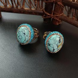 Cluster Rings Natural Turquoise Women's Ring Vintage Personality Elegant Luxury Temperament Lady Party Rhinestone Exquisite Jewelry