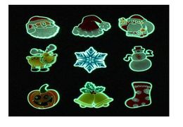 100pcs/LOT Luminous Accessories Soft PVC Shoe Charms Buckle Fluorescent Shoes Accesories Xmas night decoration9895553