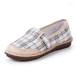 Casual Shoes 2024 Spring One Step Soft Sole Mom's Breathable Cloth Linen Grass Weaving Women's