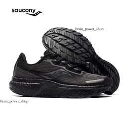 Designer Saucony Triumph 19 Mens Running Shoes Black White Green Lightweight Shock Absorption Breathable Men Women Trainer Sports Sneakers 373