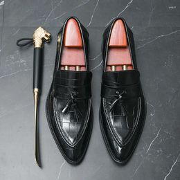 Dress Shoes European And American Men's PU Pointed Fashion Texture Clear Business Black Leather 38-48
