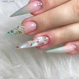 False Nails 24Pcs Long Stiletto False Nails with Glue Almond Fake Nails with Gold Foil Gradient Green Full Cover Nail Tips Press on Nails Y240419Y3SE