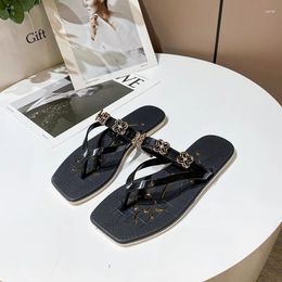 Slippers Summer 2024 Women Low-heel Rhinestones Black Korean Fashion Casual Flat Flip Flops Sandals Large Shoes