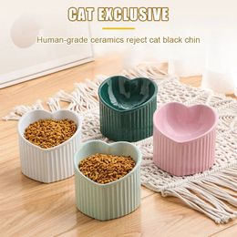 Ceramic Tilted Elevated Cat Bowl Heart Shape Anti Slip Cute for Cats Kitten Small Dogs Functional Width 14cm Handmade Pet Feeder 240407