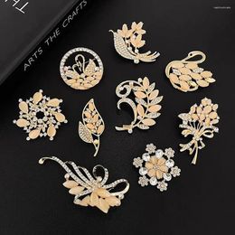 Brooches Clothing Fixation Brooch Elegant Crystal Flower Pin Multi-function Corner Badge Wedding