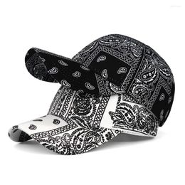 Ball Caps Retro Paisley Print Baseball Women Men Summer Outdoor Sunshade Sun Hats Anti-Sun Snapback Fashion Travel Beach Peaked Cap