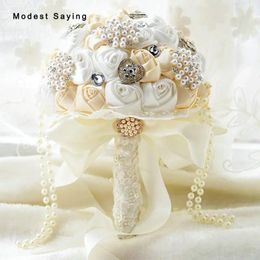 Wedding Flowers Elegant Artificial Crystal Lace Bouquets 2024 With Pearls Tassel Bridal Bridesmaid Holding Bouquet De Mariage