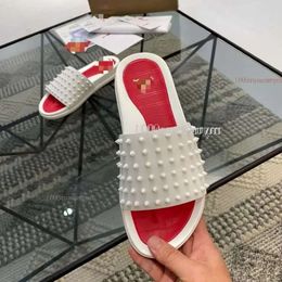 Red Bottoms 2024 Sandals Designers Mens Casual Rivet Bottoms Sandals Womens Fashion Sneakers Designer Low Black White Cut Splike Tripler Vintage Mens Slippers