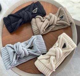 Designer Knitted Bow Headbands Hairbands For Women Girl 2021 Winter New Luxury Elastic Knit Metal Headband Sports Fitness Hairband4544983