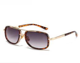 2021 Fashion Cool Square Pilot Style Rivets eds Sunglasses Women Tint Gradient Brand Design Sun Glasses De Sol9152881