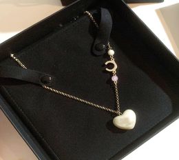 Luxury Designer Necklaces Autumn winter white love pearl necklace Party gifts High Quality7516496