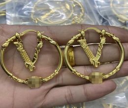 Hiphop Designed Hoop Exaggerated Big Round V letter Earings Banshee portrait Virtus Stud 18K gold plated Greece Meander women Jewellery Christmas Gift MER1 --148302202