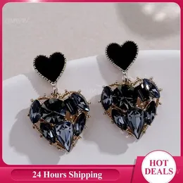 Dangle Earrings Black Rhinestone Elegant No Deformation Heart Shaped Wear-resistant Light Luxury Shine