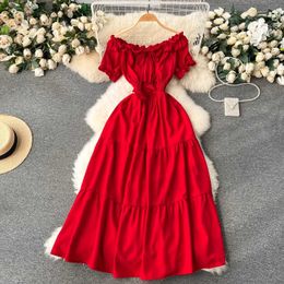 Abiti sexy urbani yuoomuoo vacanza estiva sottile elastico abito lungo abito lungo donna elegante fuori spalle grandi swing maxi spiaggia abito da festa femme y240420