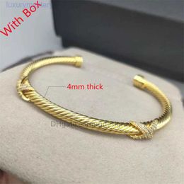 Bracelet Bangle Fashion Style Bracelets Women Bangles Wristband Cuff Chain Designer Letter Jewellery Crystal 18k Gold Plated Wedding Lovers Gift Chinese