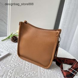 Handbag Designers Hot Sellers New Bag Simple and Commuting Fashion Versatile Single Shoulder Straddle