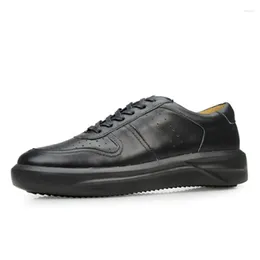 Casual Shoes Luxury Trainers Summer Male Adult Lace-up Flats Spring Black White Brogue Men Genuine Leather