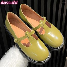 Casual Shoes Danxuefei 2024 Autumn Women's Genuine Leather T-strap Flats Round Toe Leisure Soft Comfortable Female Daily For Women