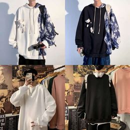 Bear Little Doll Hoodie for Men in Spring Autumn, with A Sense of Design and Niche Splicing. Contrast Color Hoodie, Oversized Loose American Jacket Sprg Splicg. , merican