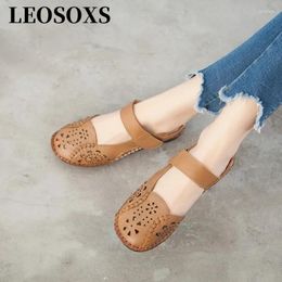 Casual Shoes LEOSOXS Hollow Genuine Leather Breathable Soft Flat Sandals Summer Women Woman Solid Buckle Strap Ladies