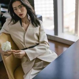 Women's Suits 2024 Spring And Summer Women Fashion Loose Linen Collarless Long-sleeved Straight Blazers