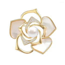 Brooches Copper Micro-Set Cubic Zirconia Luxury Flowers Imitation Pearl Brooch Female Suit Accessories Coat Pins Silk Scarf Buckle