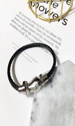 Horseshoe Bracelet Magnet Clasp Steel Bracelet Titanium Steel Stainless Minimalist Style Fashion Luxury Designer Jewellery for Women1718126