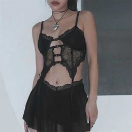 Kvinnors tankar Camis Xingqing Y2K Lace Top Women SHR S genom Spaghetti -remmen Sleless Camisole med Buckle Goth Fairycore Clothes Strtwear Y240420