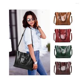 Bag Leather Shoulder Handbags Women Oil Wax Causal Totes Luxury Lady's Hand Bags With Purse Pocket Large Messenger