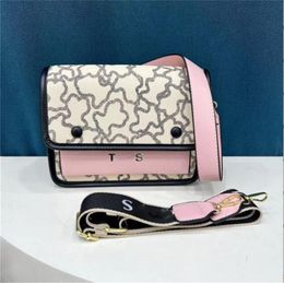 2024 Tus La Rue Audree Crossbody Bag Designer Women Solid Leather Flap Magnetic Buttons Handbag Black White Pink Purse Shoulder Satchels Bags Cross Body a3